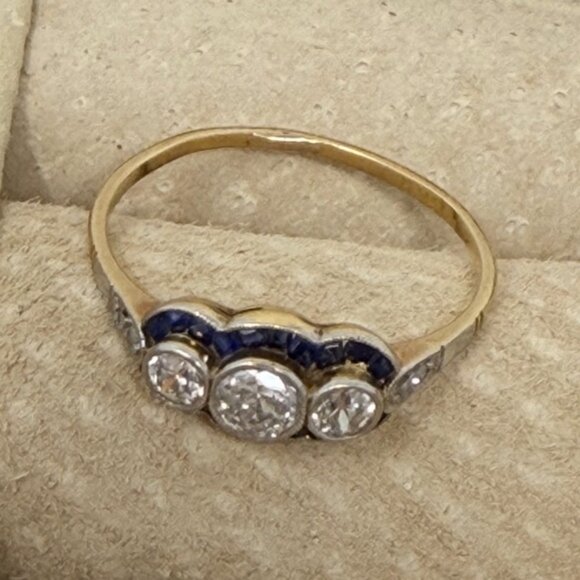 18k Gold and Platinum Old European Cut Diamond Ring 6 .78 CTW Diamonds Antique - Picture 4 of 9